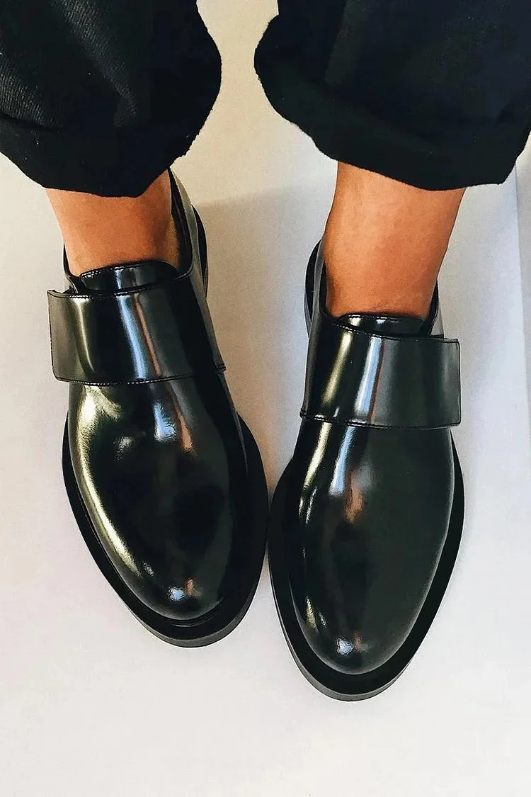 Damen Slipper Lackoptik Loafer
