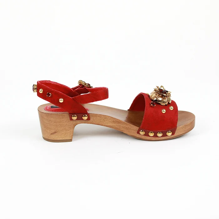 Dolce&Gabbana Aufwändig verzierte Holzsandalen