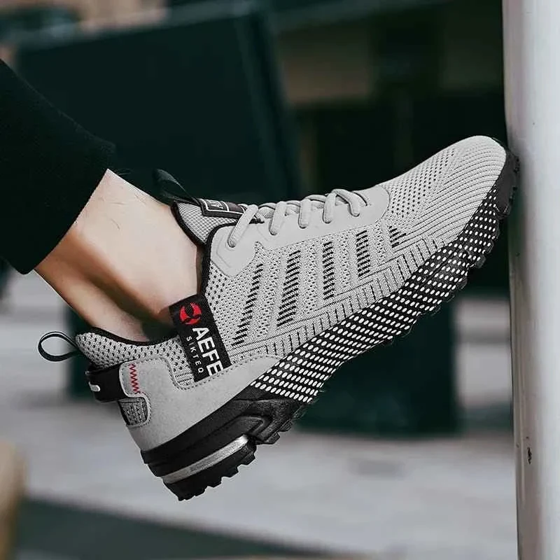 Leichte, atmungsaktive Herren-Sneaker für entspannte Spaziergänge im Freien