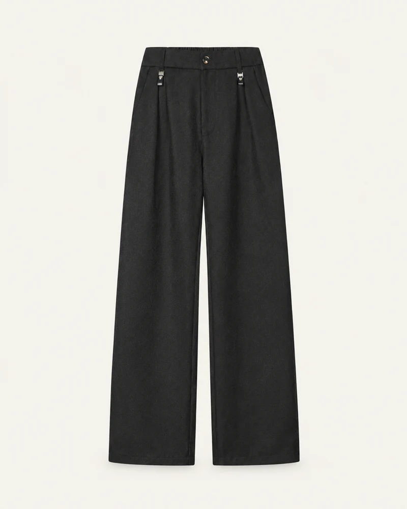 Pleated Barrel-Leg Straight Trousers