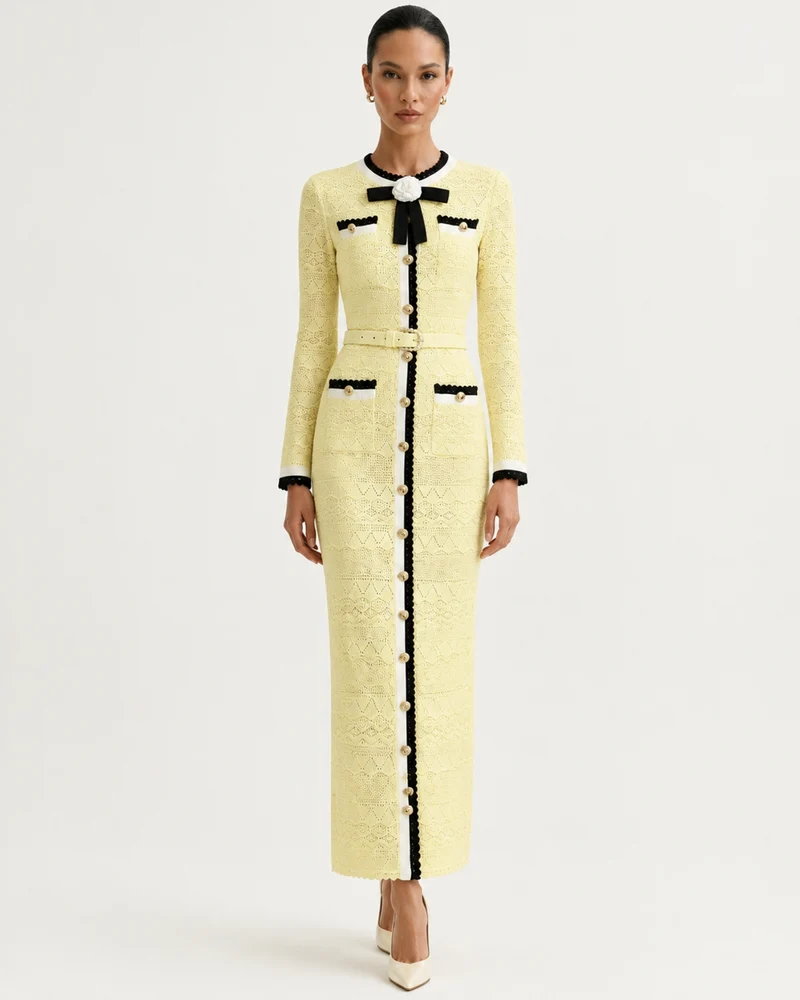 Diva Slim-Fit Floral Knit Crewneck Dress