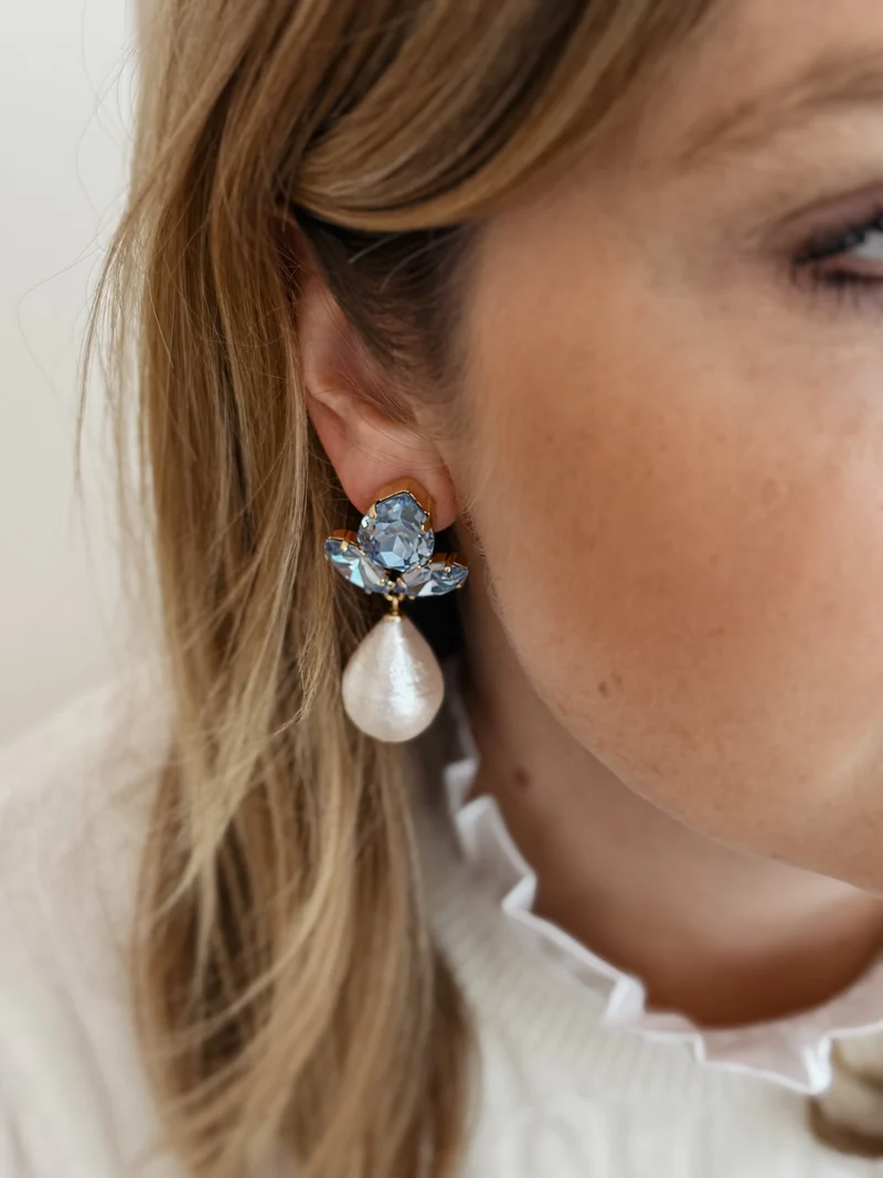 The Cotton Drop Stud / light blue
