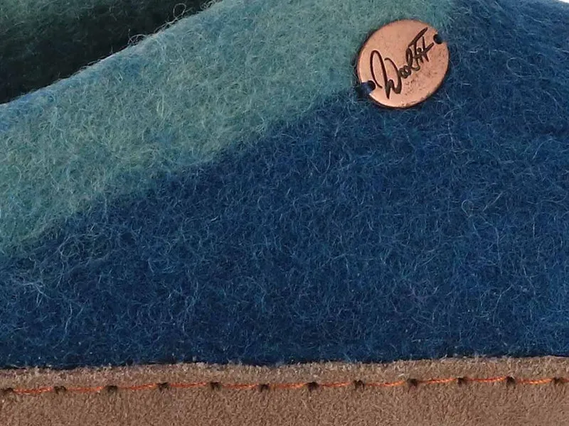 Sherpa Filzpantoffeln mit Fußbett & Ledersohle, blau