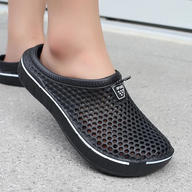 Paar-Slipper zum Hineinschlüpfen: Bequeme und atmungsaktive Sommerclogs für den Alltag