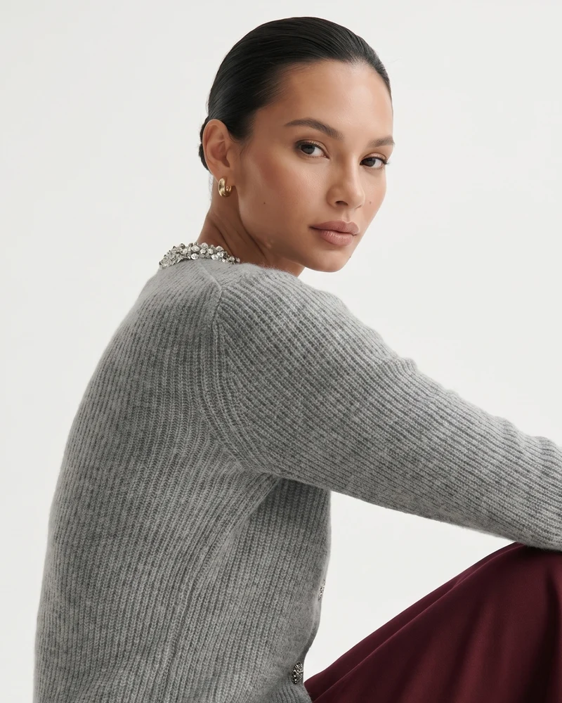 Round Neck Cashmere Knitted Diamond Cardigan