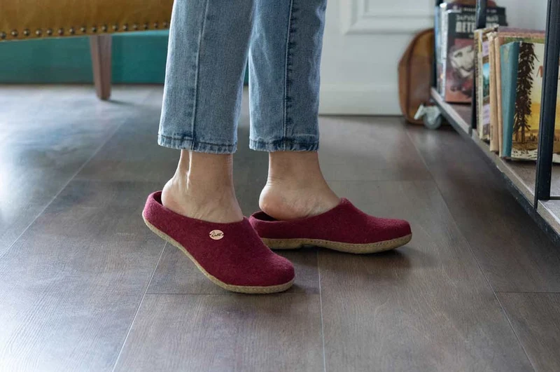Filzpantoffeln mit Einlagen & Gummisohle Classic, dunkelrot