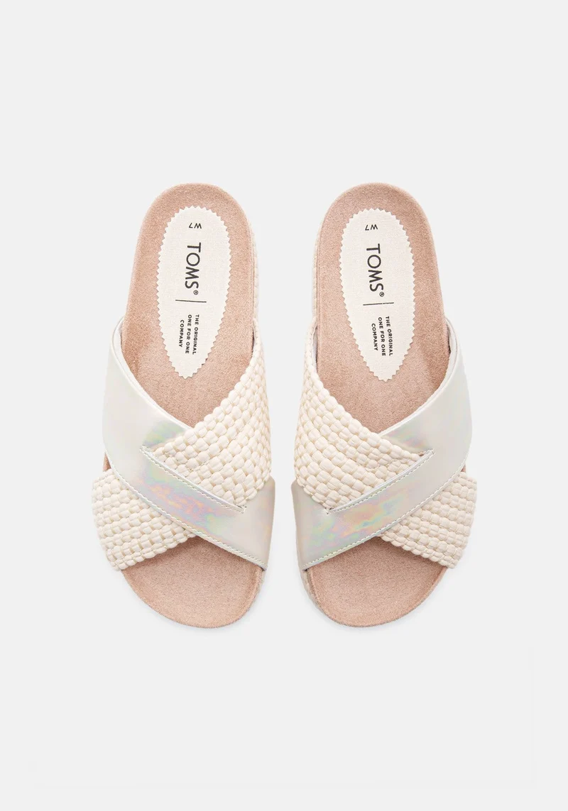 10016561 WM Paloma Leather/Woven silver