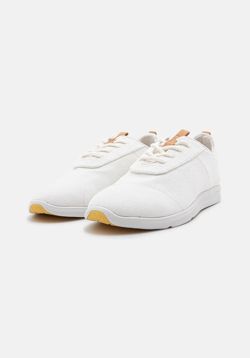 10016394 WM Cabrillo Canvas white