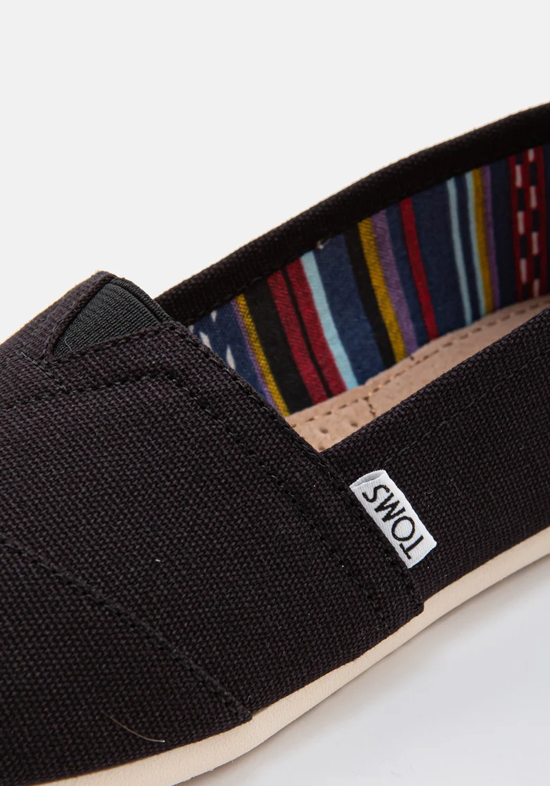 10000869 WM Canvas Classic black