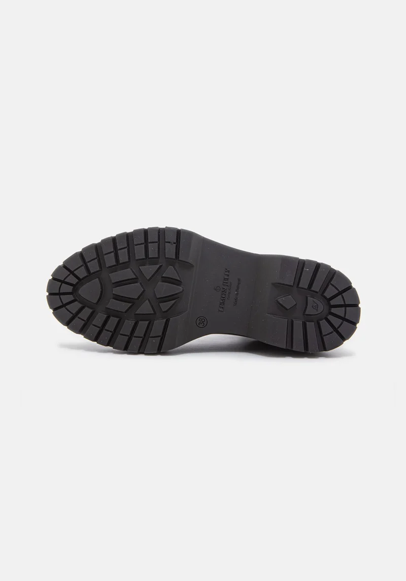Netty 05 black