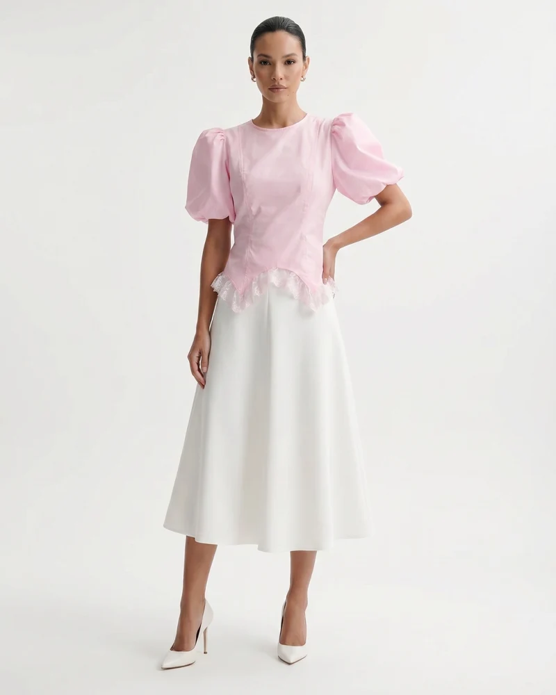 Short-Sleeved Top Floral Edge