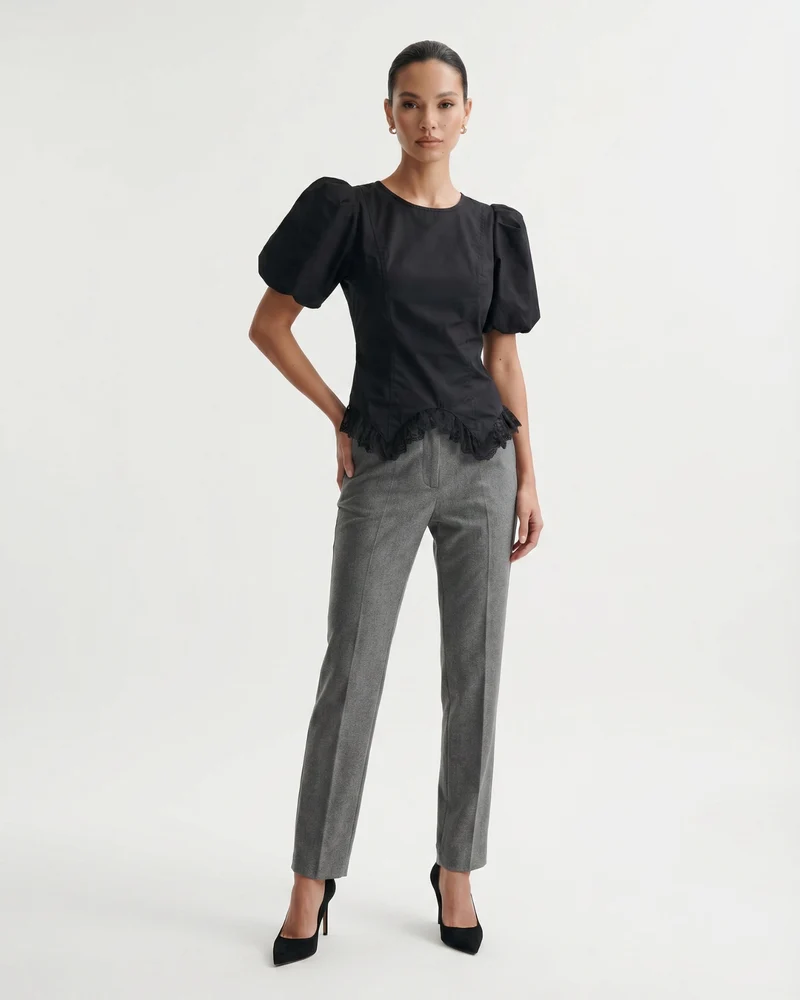 Short-Sleeved Top Floral Edge