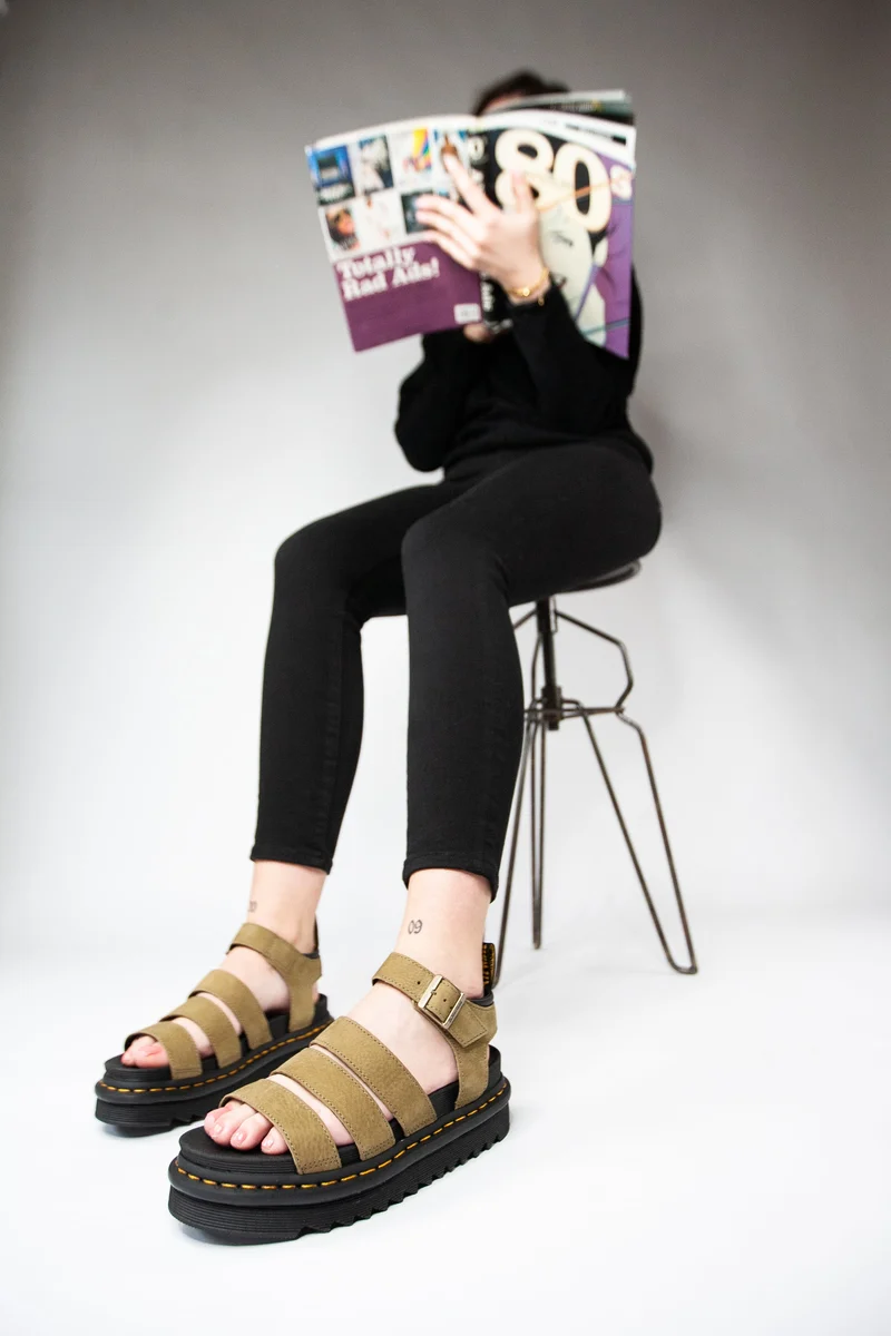 Blaire Tumbled Nubuck muted olive