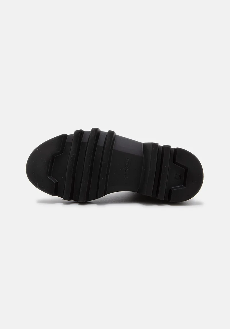 Roxie 01 black