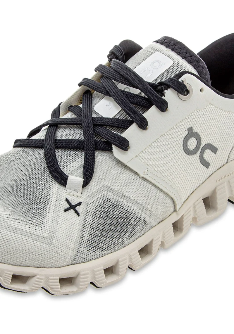 60.98697 W Cloud X 3 white/black