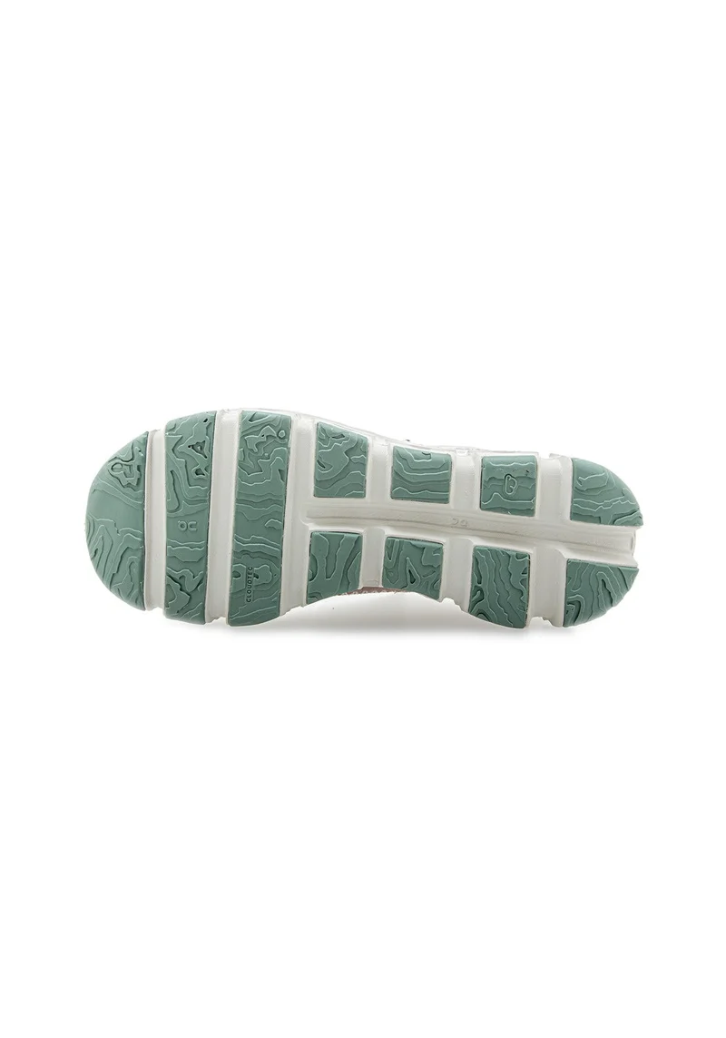49.98469 W Cloudaway ice/moss