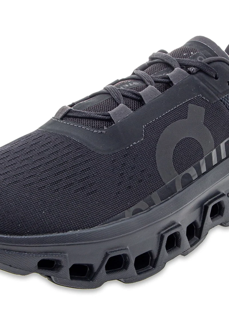 61.99025 M Cloudmonster all black