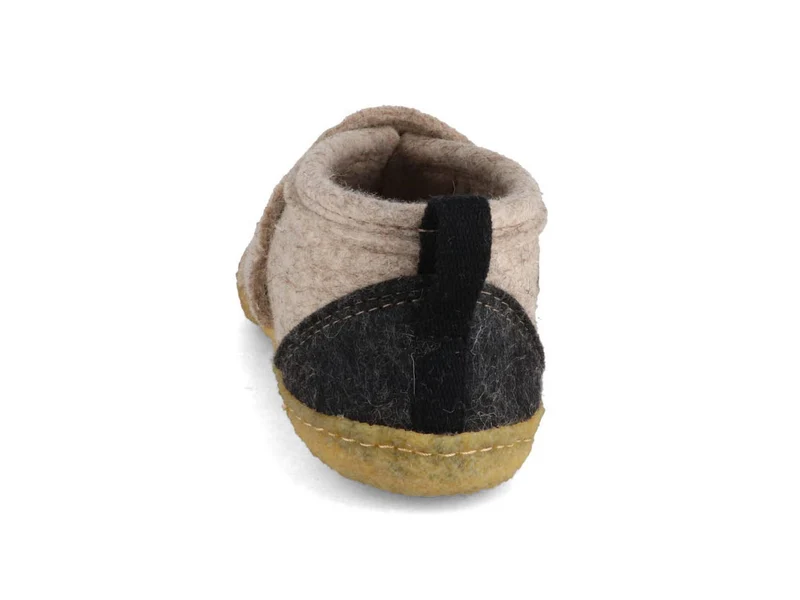 Taiga - hoher Filzhausschuh mit rutschhemmender Gummisohle, beige