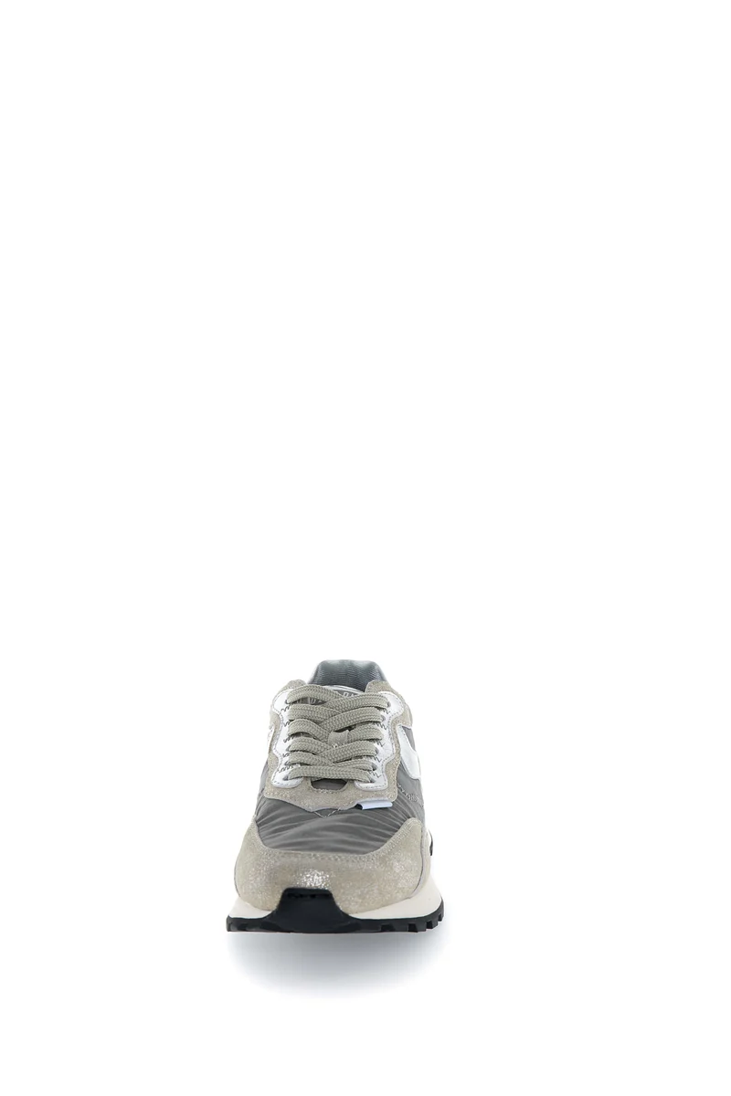 Qwark Hype Woman. Metallic Brushed Goat/Nylon silver grey