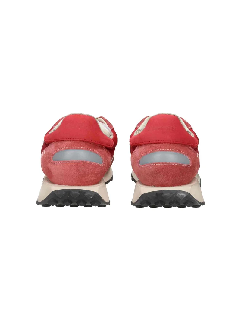 Hype Red Washed red