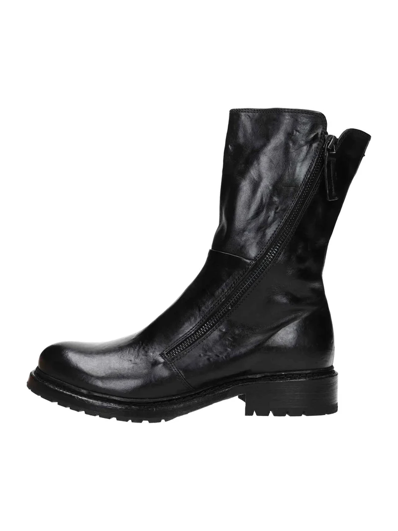 Todi Wahed black