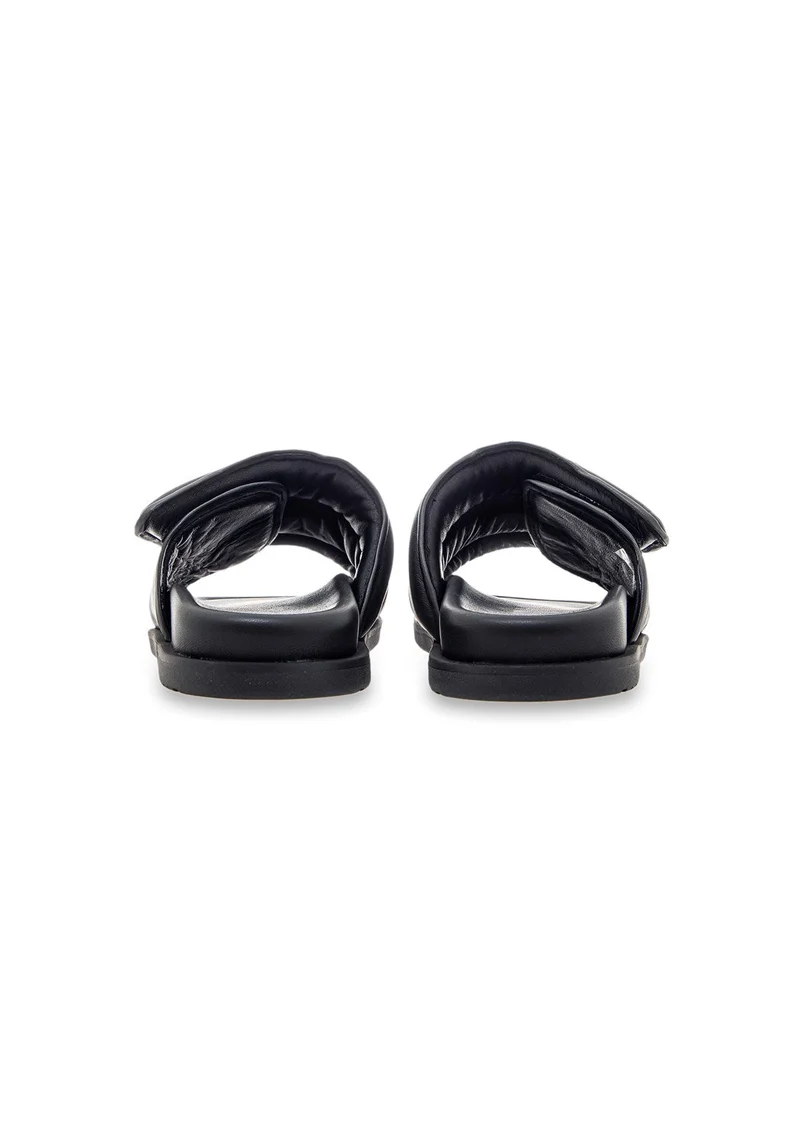 CPH834 nappa black