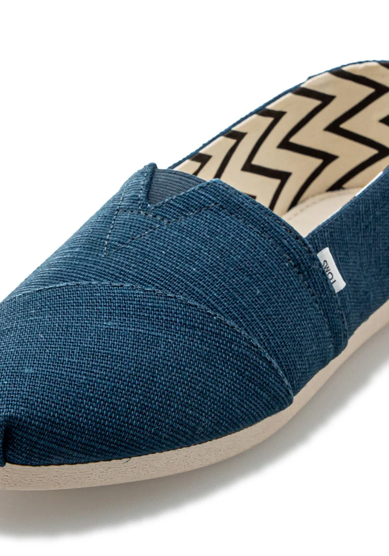 10017718 WM Heritage CAN maj blue