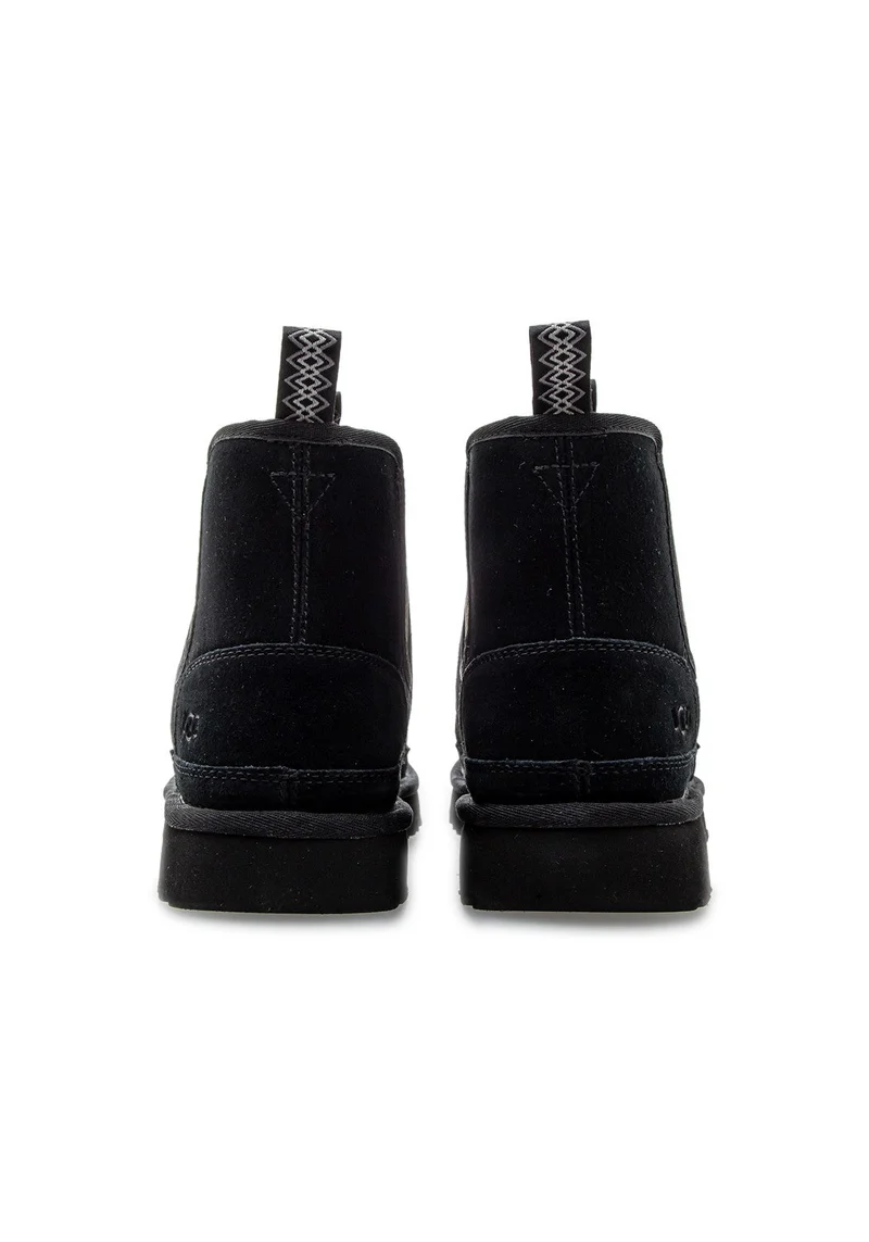 M Neumel Chelsea black