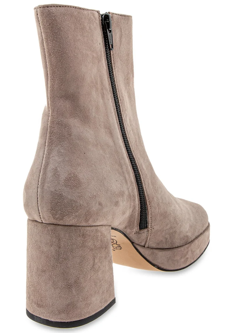 Iva 28 taupe