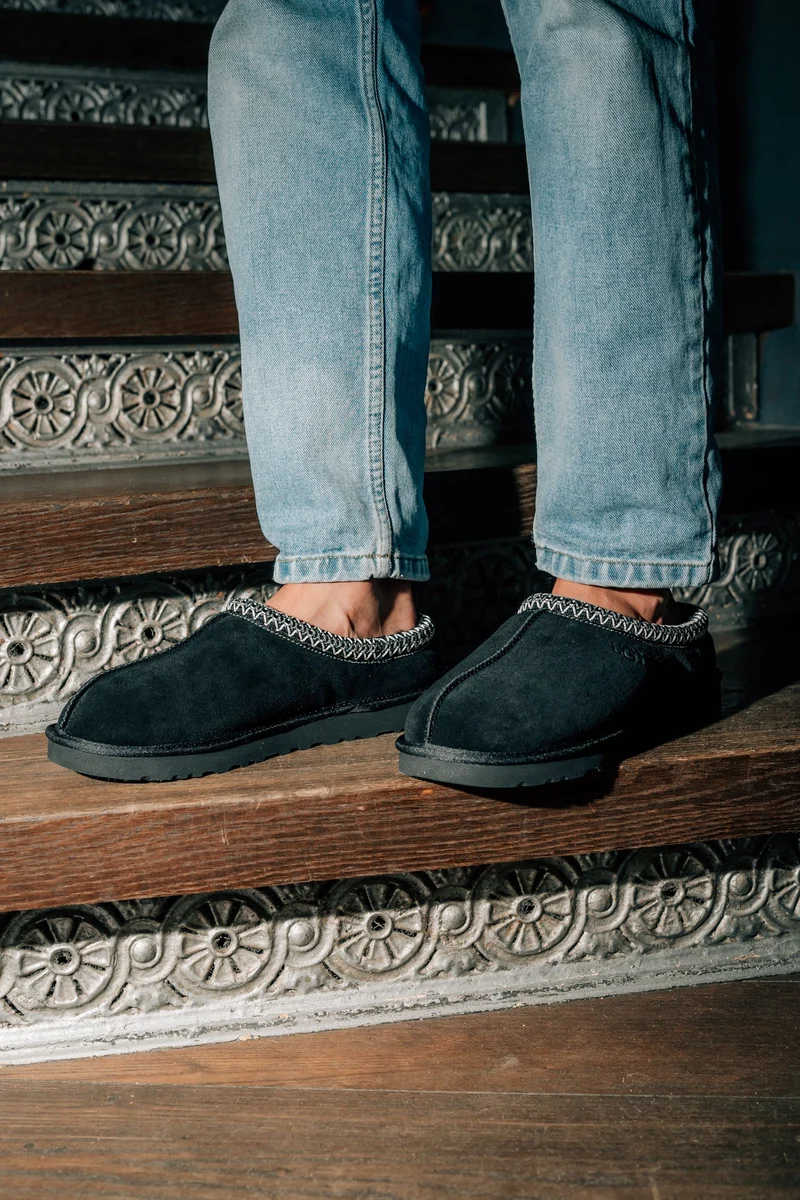 Tasman M black