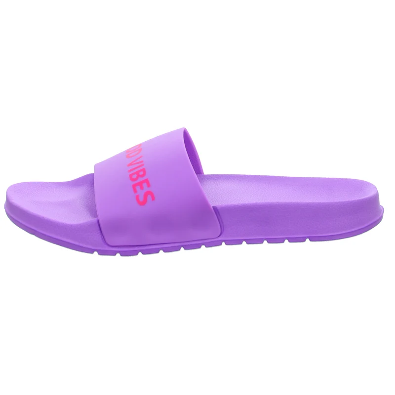 Sneakers Badelatsche