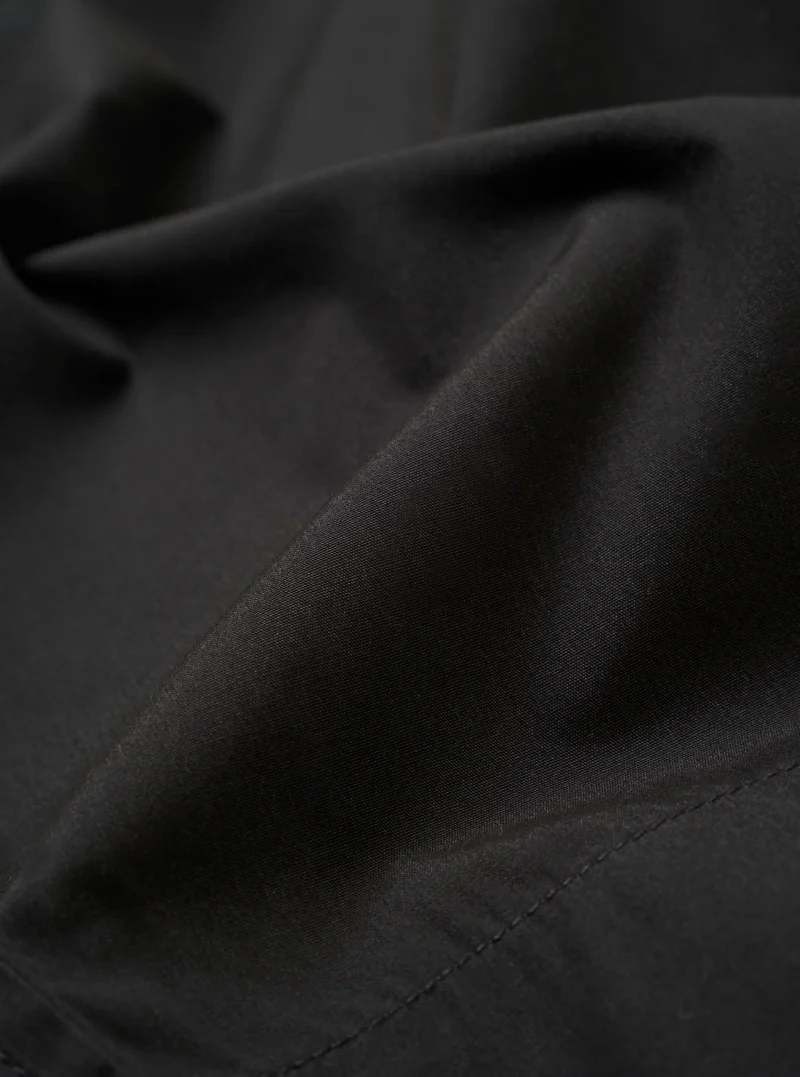 PLEATED TRACK SHORT black