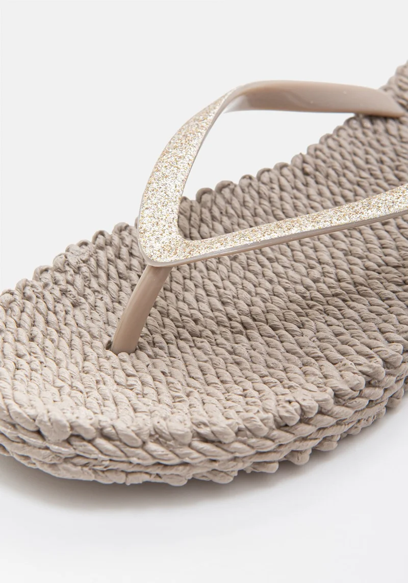 Flip Flop with Glitter atmosphere