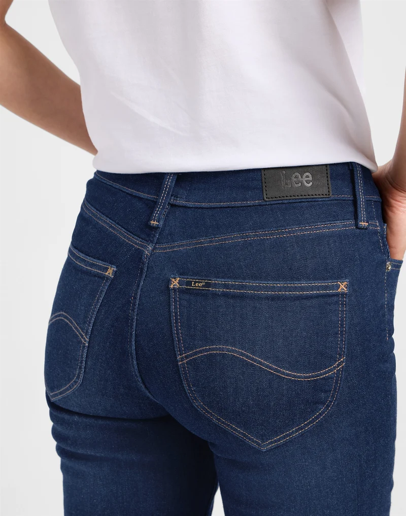 MARION_STRAIGHT RAIN_FALLS medium denim